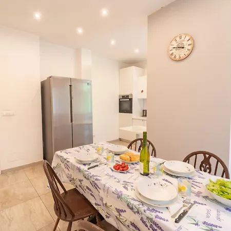 Vacanze Casa Clara Lägenhet